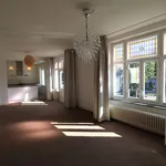 Huur 3 slaapkamer appartement van 130 m² in Maastricht