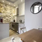 Rent 1 bedroom apartment of 42 m² in Paris