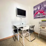 Rent a room of 85 m² in Valencia