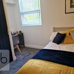 Rent 5 bedroom flat in West Midlands