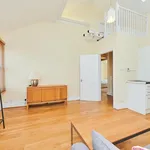 Rent 2 bedroom apartment in London