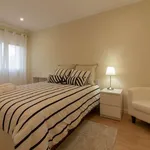 Rent a room of 117 m² in lisbon