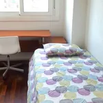 Rent a room of 80 m² in barcelona