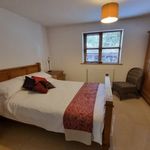 Rent 3 bedroom flat in Wales