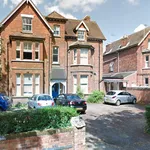 Flat to rent in Lansdowne Road, Bedford MK40