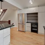 3 bedroom house of 2744 sq. ft in Toronto (Mount Pleasant East)