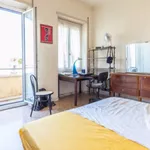 Rent 4 bedroom apartment in Rome