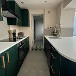 Rent 5 bedroom house in Wales