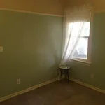 Rent 4 bedroom house in Fresno-High