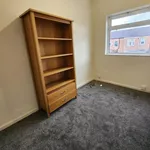 Rent 2 bedroom flat in Salford