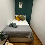 Rent a room of 130 m² in madrid