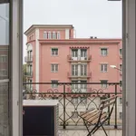 Rent a room in lisbon