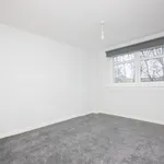 Rent 3 bedroom apartment in 69