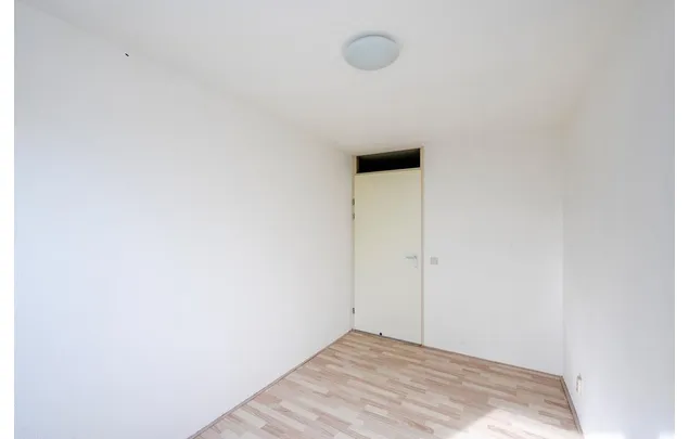 Huur 2 slaapkamer appartement van 80 m² in Almere