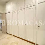 Rent 5 bedroom apartment of 300 m² in Rome