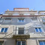 Rent 3 bedroom apartment of 90 m² in lisbon