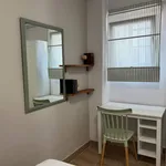 Rent 1 bedroom apartment of 30 m² in Madrid