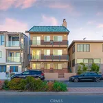 Rent 2 bedroom apartment of 111 m² in hermosa beach