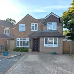 Rent 4 bedroom house in Woking