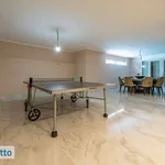 Affitto 5 camera casa di 380 m² in Rome