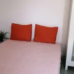 Rent a room of 210 m² in barcelona