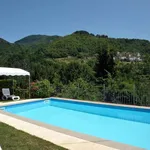 Rent 10 bedroom house of 150 m² in Villa Collemandina