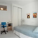 Rent 1 bedroom apartment of 25 m² in Madrid