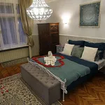 Rent 3 bedroom apartment of 120 m² in Veszprém