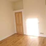 Rent 2 bedroom flat in Colchester