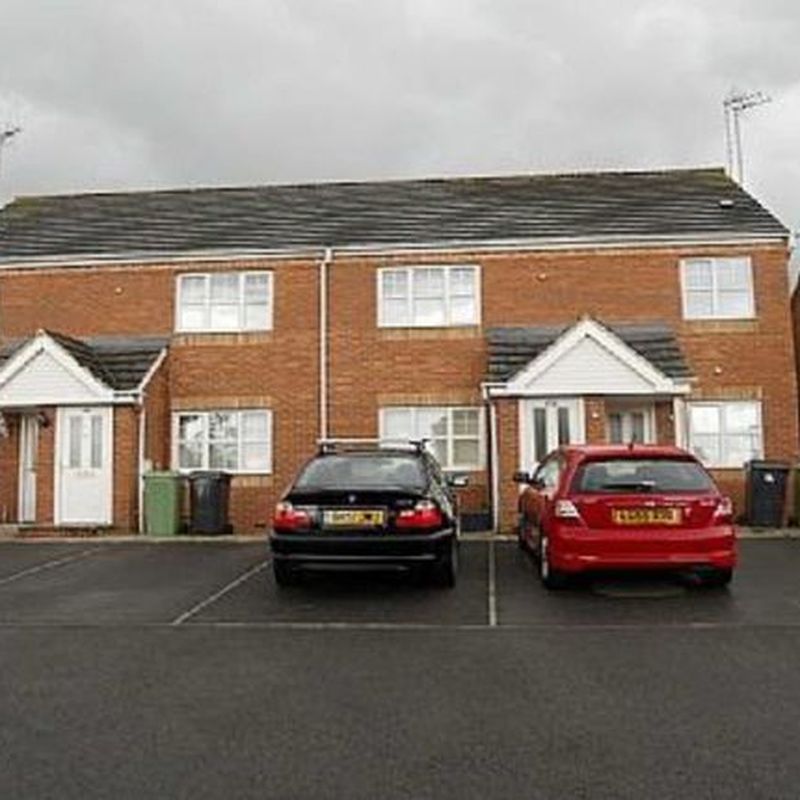 Flat to rent in Bloomery Way, Clay Cross, Chesterfield S45