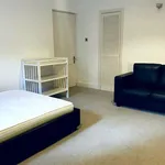 Rent 2 bedroom apartment in Scotland