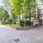 Rent 2 bedroom apartment of 85 m² in Milano