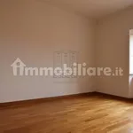 Rent 5 bedroom apartment of 200 m² in Lucca