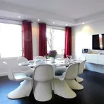 Rent 4 bedroom apartment of 55 m² in Paris