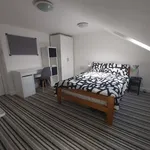 Rent 6 bedroom apartment in South East England