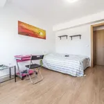 Rent a room of 70 m² in valencia