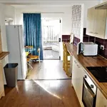 Rent 3 bedroom house in Hull