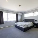 Rent 4 bedroom house in Puketāpapa