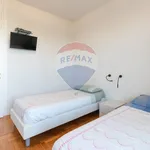 Affitto 5 camera casa di 220 m² in Padenghe sul Garda