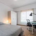 Rent 4 bedroom apartment in Castellón de la Plana