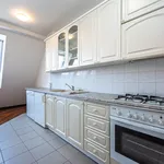 Pronajměte si 1 ložnic/e byt o rozloze 67 m² v Prague