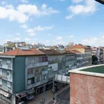 Rent a room of 90 m² in lisbon