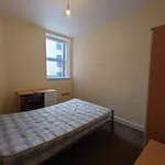 Rent 2 bedroom flat in Leicester