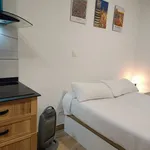 Rent 1 bedroom apartment of 35 m² in Madrid