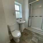 Rent 2 bedroom flat in East Midlands