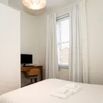 Rent 1 bedroom flat of 398 m² in London