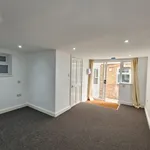 Rent 3 bedroom flat in South East England