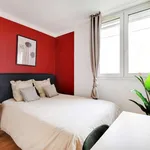 Rent a room in paris