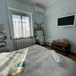 Rent 4 bedroom apartment of 80 m² in Genoa