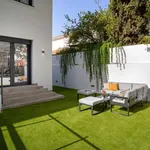 Rent 1 bedroom apartment of 753 m² in Córdoba